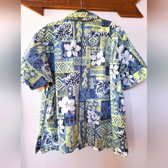 Go Barefoot Mens Floral Tribal Hawaiian Short Sleeve Button Down. Size L - Picture 2 of 6